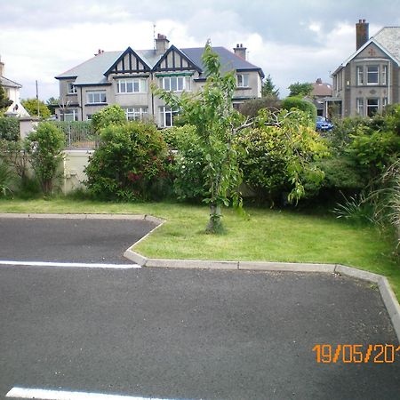 Aaranmore Lodge Guest House Portrush Exterior foto